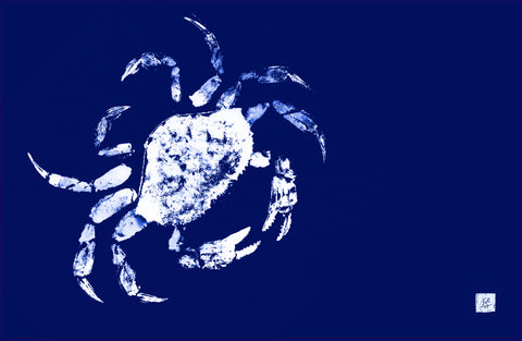 White on blue crab  placemat