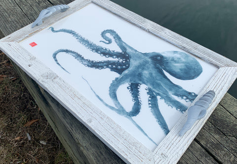 Octopus serving tray with shell handles